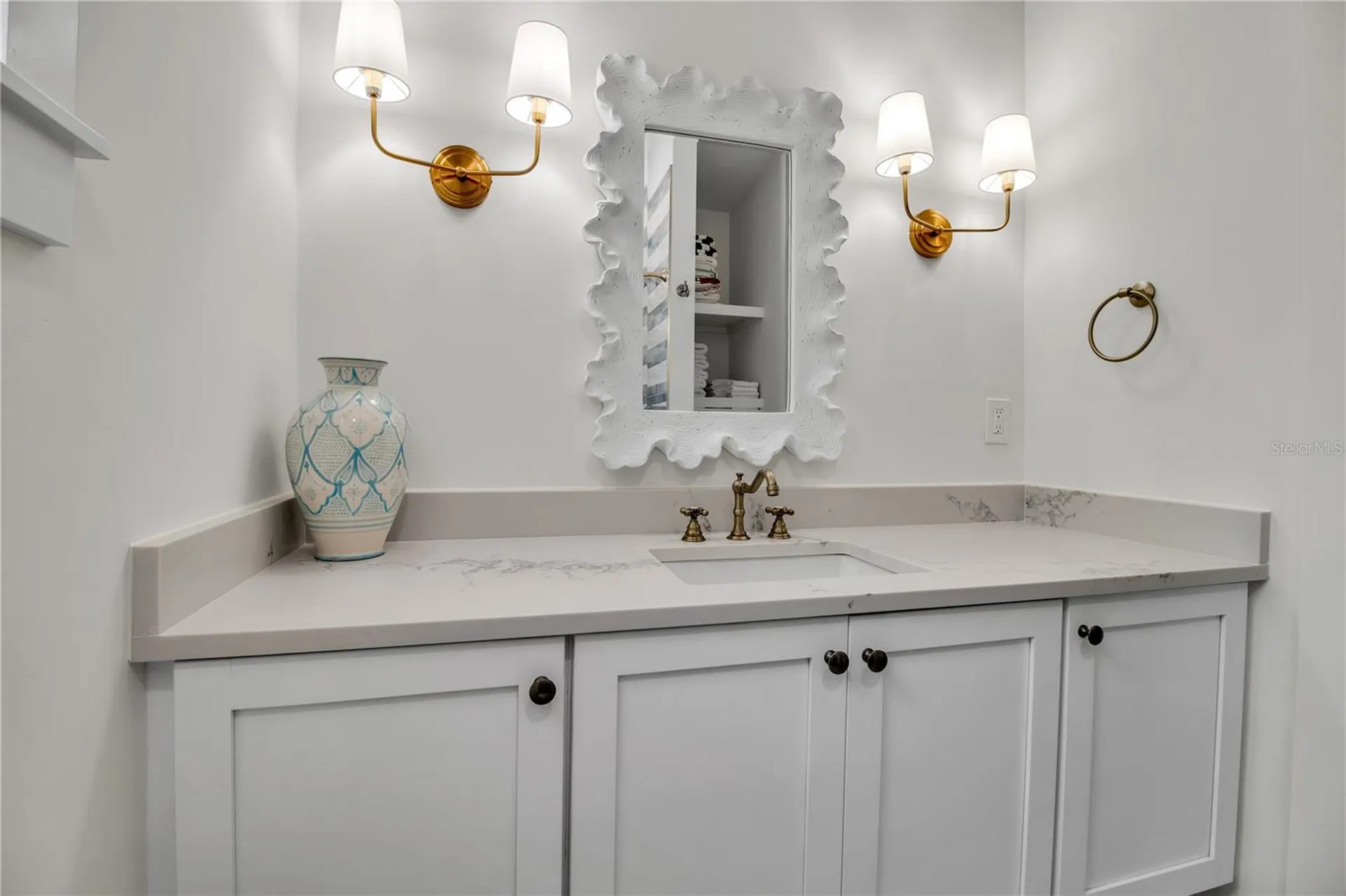 6979 Longboat Drive S Longboat Key FL 34228