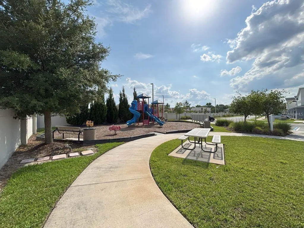 1005 Spring Palms Loop Orlando FL 32828