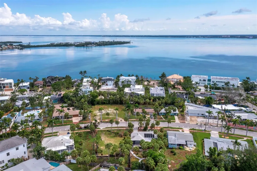 153 N Adams Drive Sarasota FL 34236