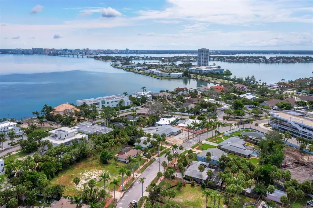 153 N Adams Drive Sarasota FL 34236