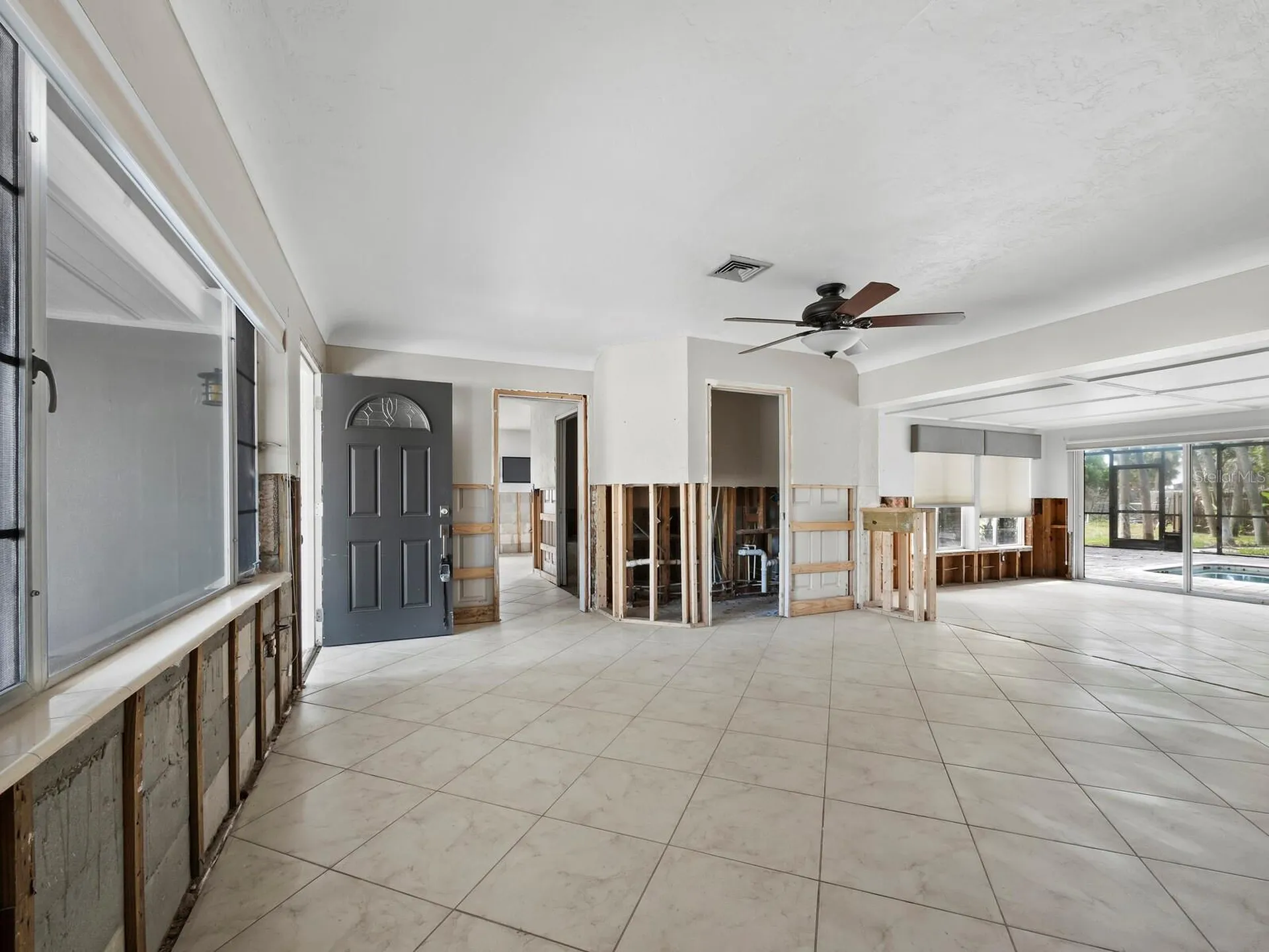 153 N Adams Drive Sarasota FL 34236
