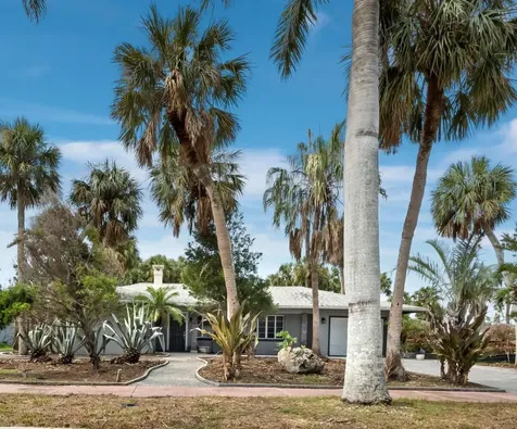 153 N Adams Drive Sarasota FL 34236