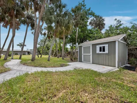 153 N Adams Drive Sarasota FL 34236