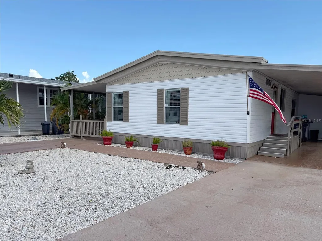 119 S Saint Thomas Circle Apollo Beach FL 33572