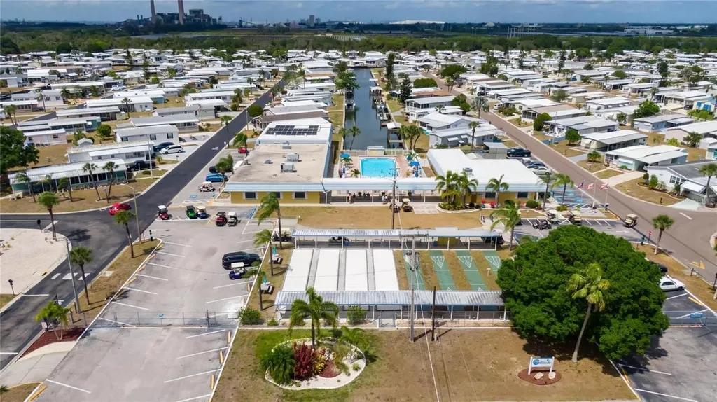 119 S Saint Thomas Circle Apollo Beach FL 33572