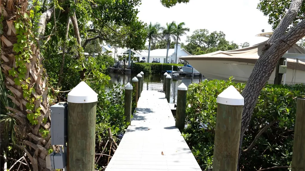 7233 Midnight Pass Road Sarasota FL 34242