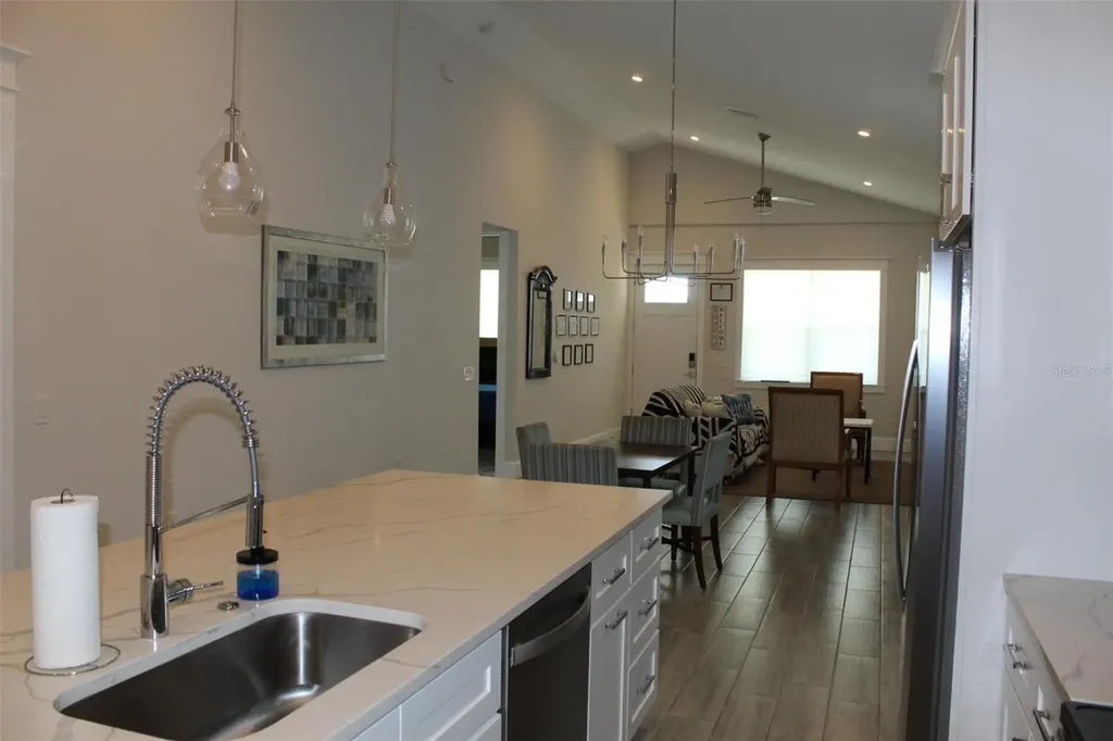 1615 17th Street W Bradenton FL 34205