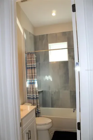 1615 17th Street W Bradenton FL 34205