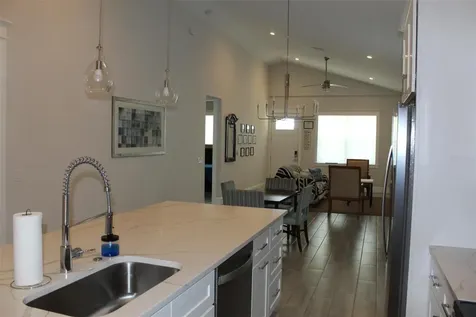 1615 17th Street W Bradenton FL 34205