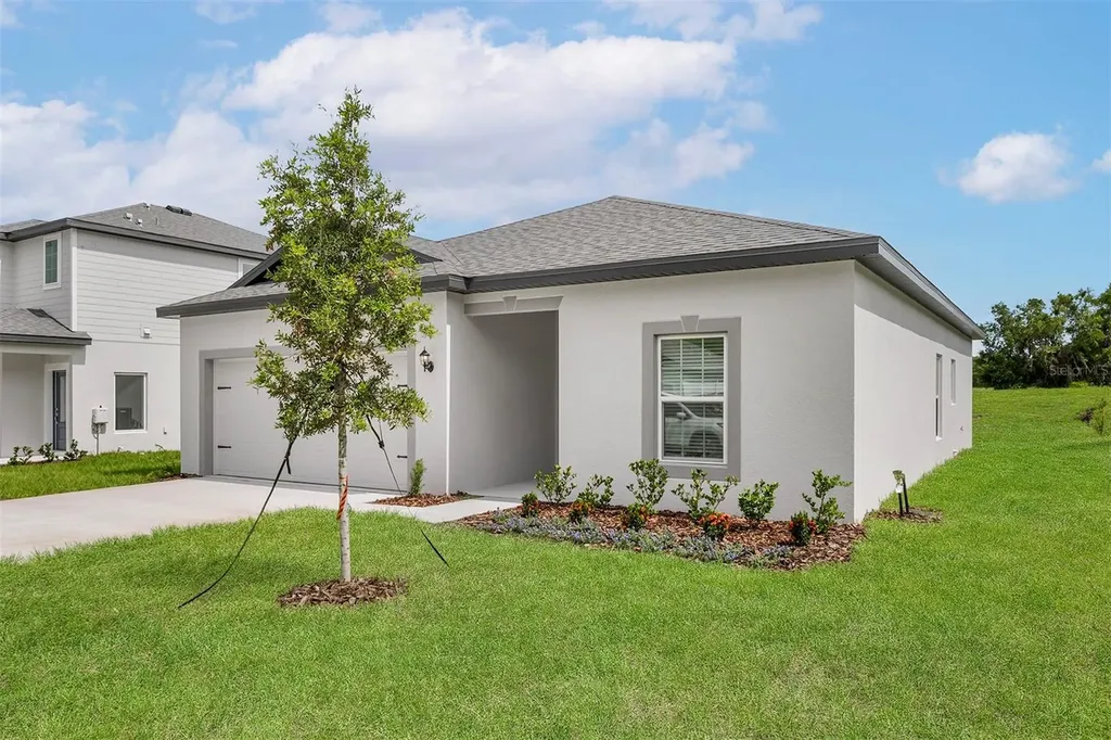 13296 Tula Loop Astatula FL 34705