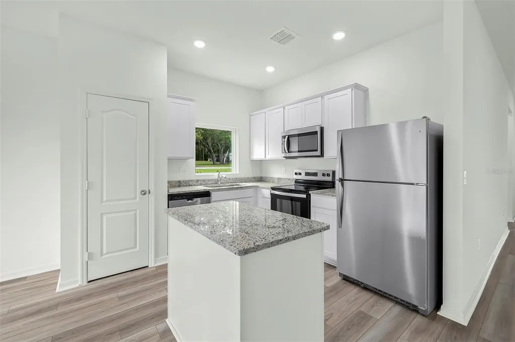 13296 Tula Loop Astatula FL 34705