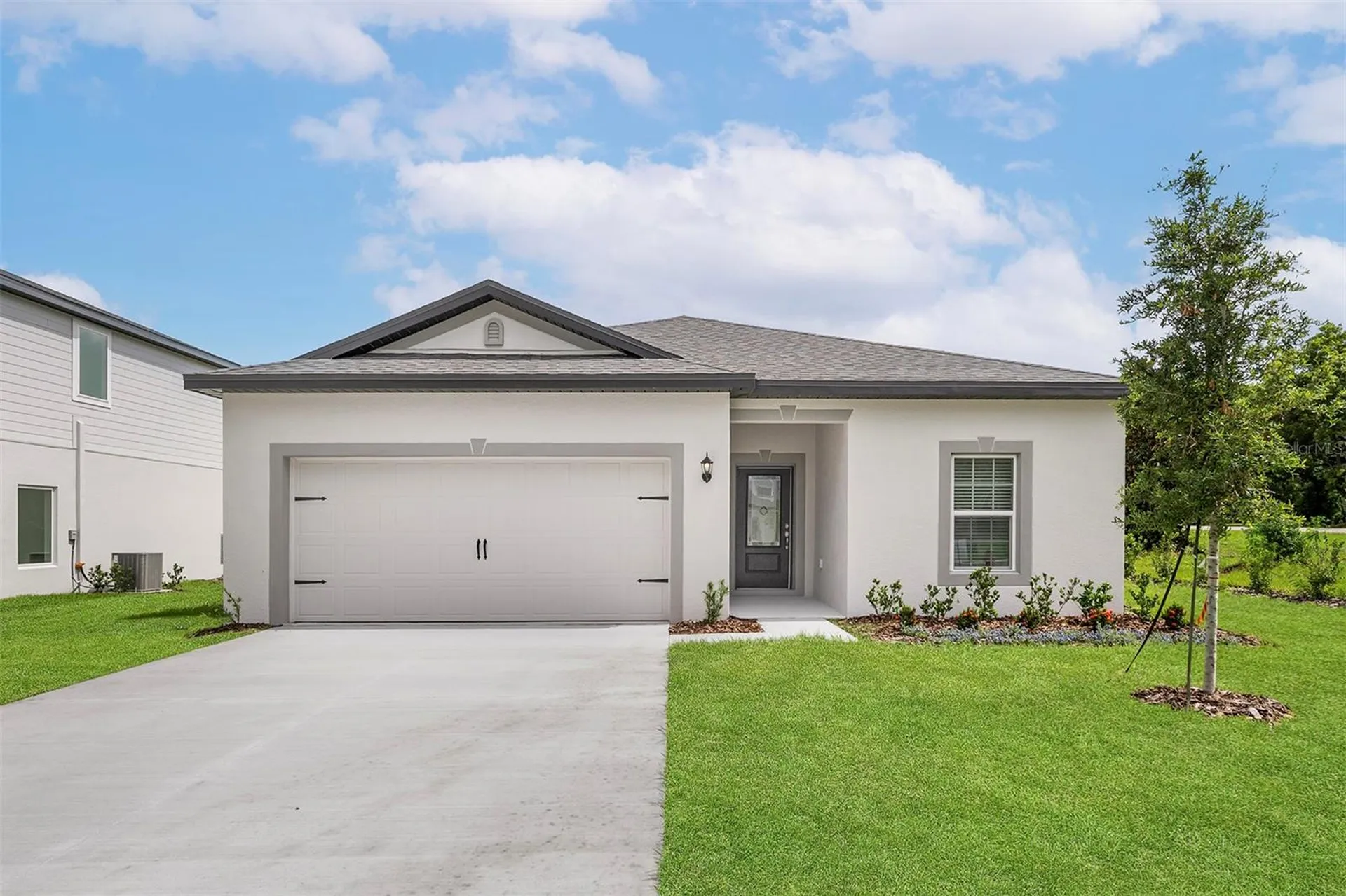 13296 Tula Loop Astatula FL 34705