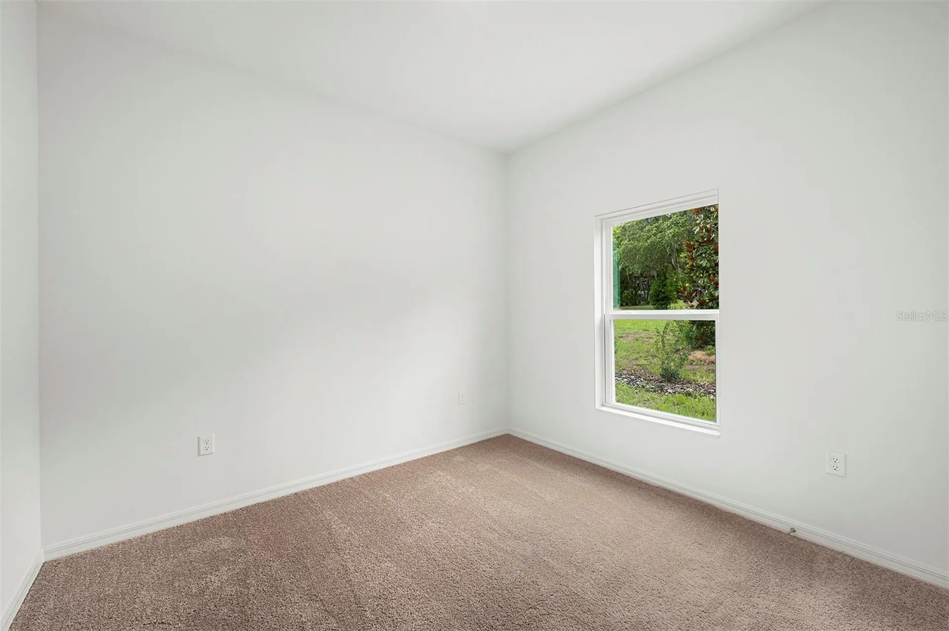 13296 Tula Loop Astatula FL 34705