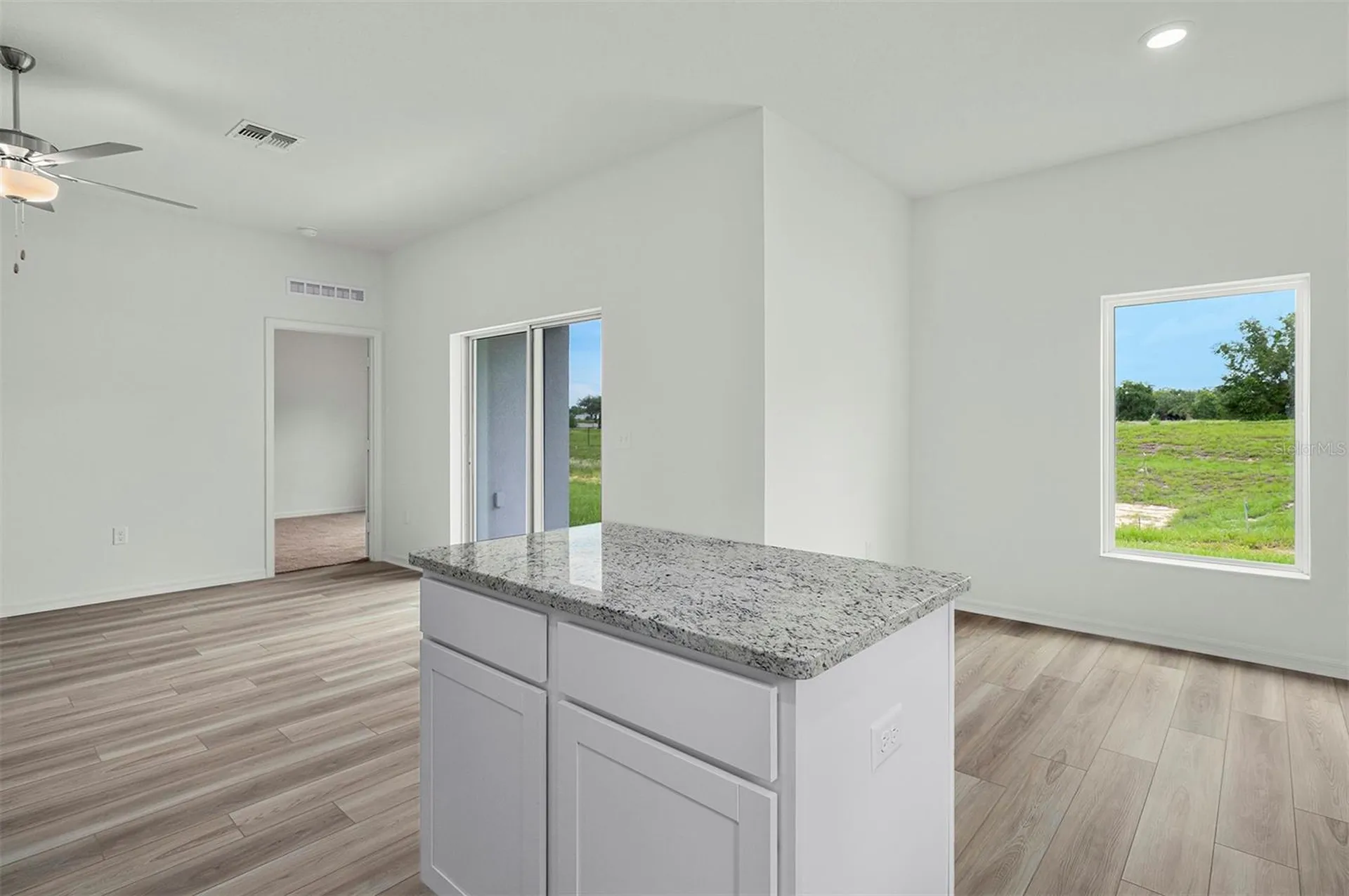 13296 Tula Loop Astatula FL 34705