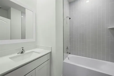 13296 Tula Loop Astatula FL 34705