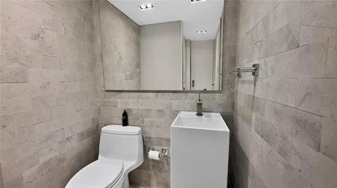 860 Ashford Avenue #5c San Juan PR 00907