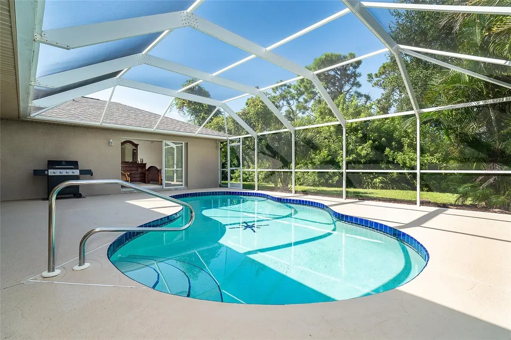 70 Tournament Road Rotonda West FL 33947