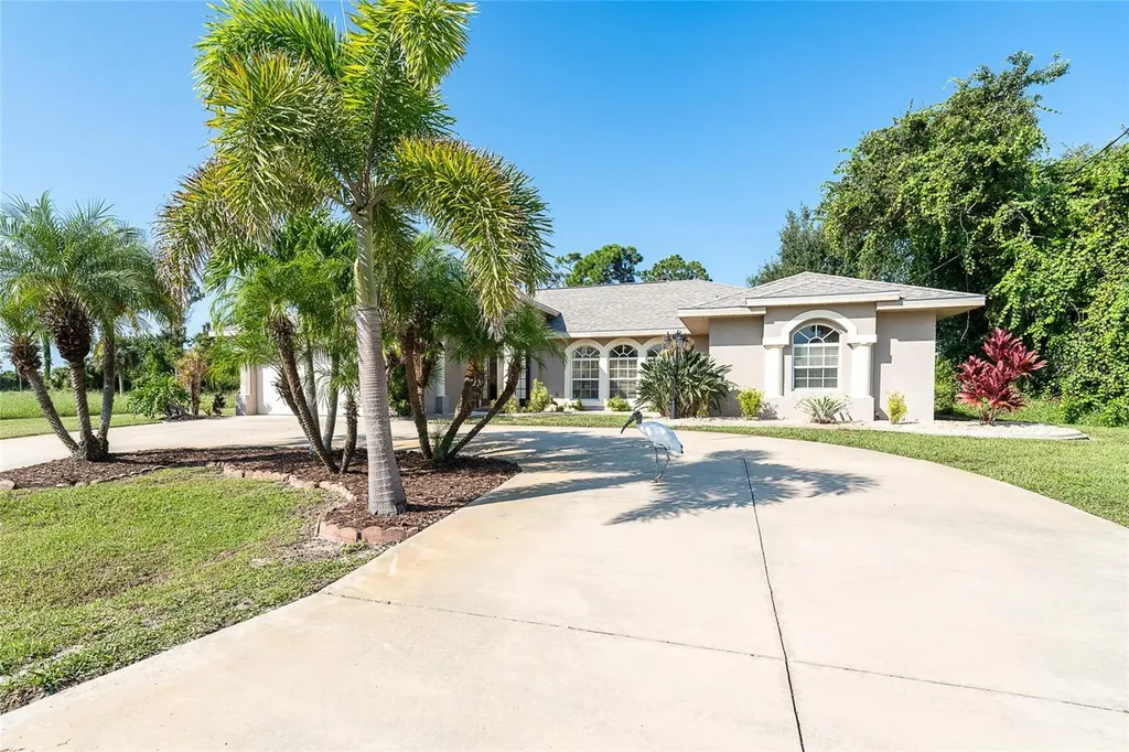 70 Tournament Road Rotonda West FL 33947