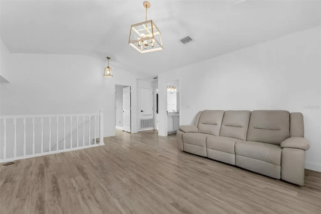 2503 Rolling Broak Drive Orlando FL 32837