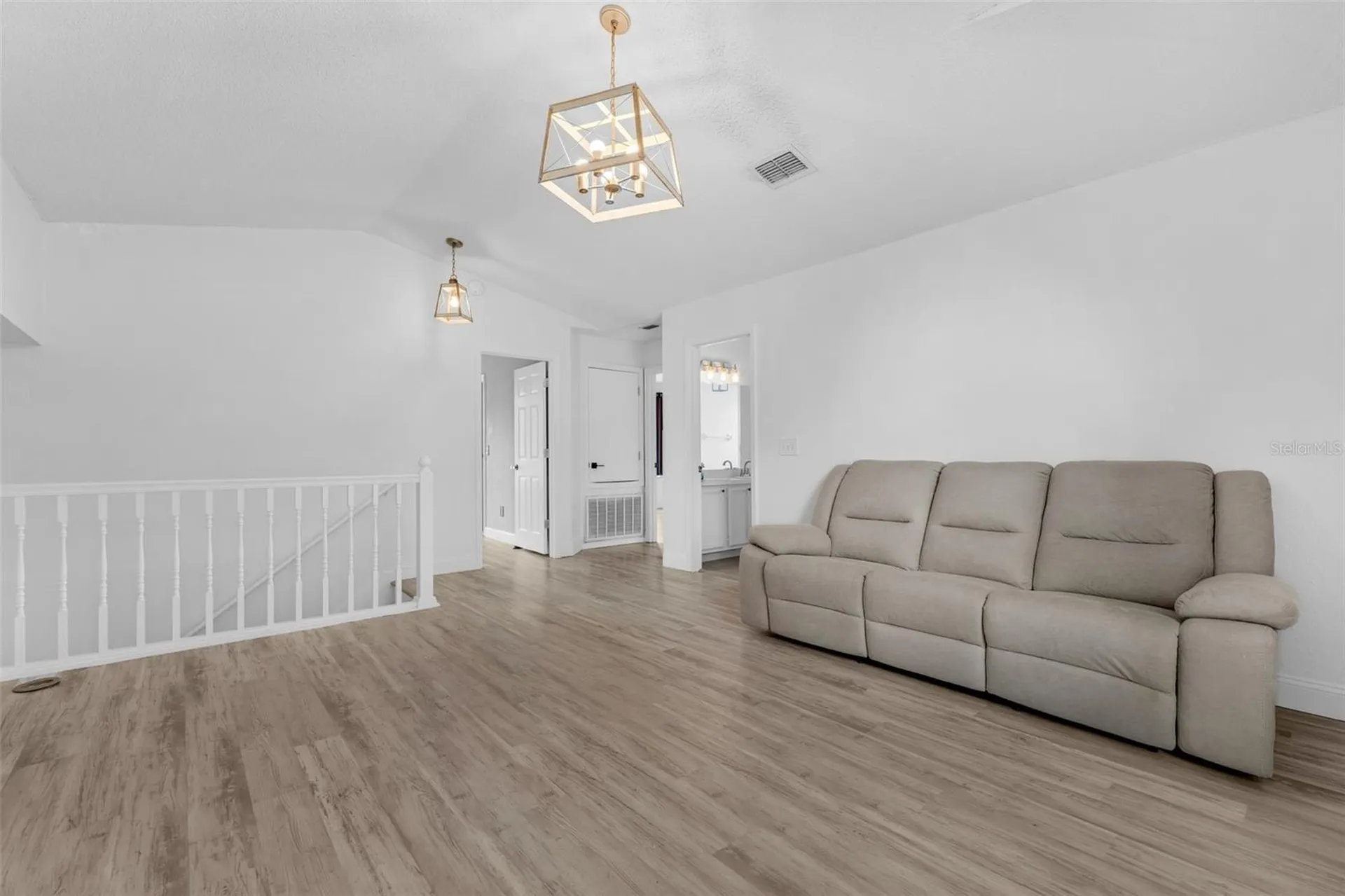 2503 Rolling Broak Drive Orlando FL 32837