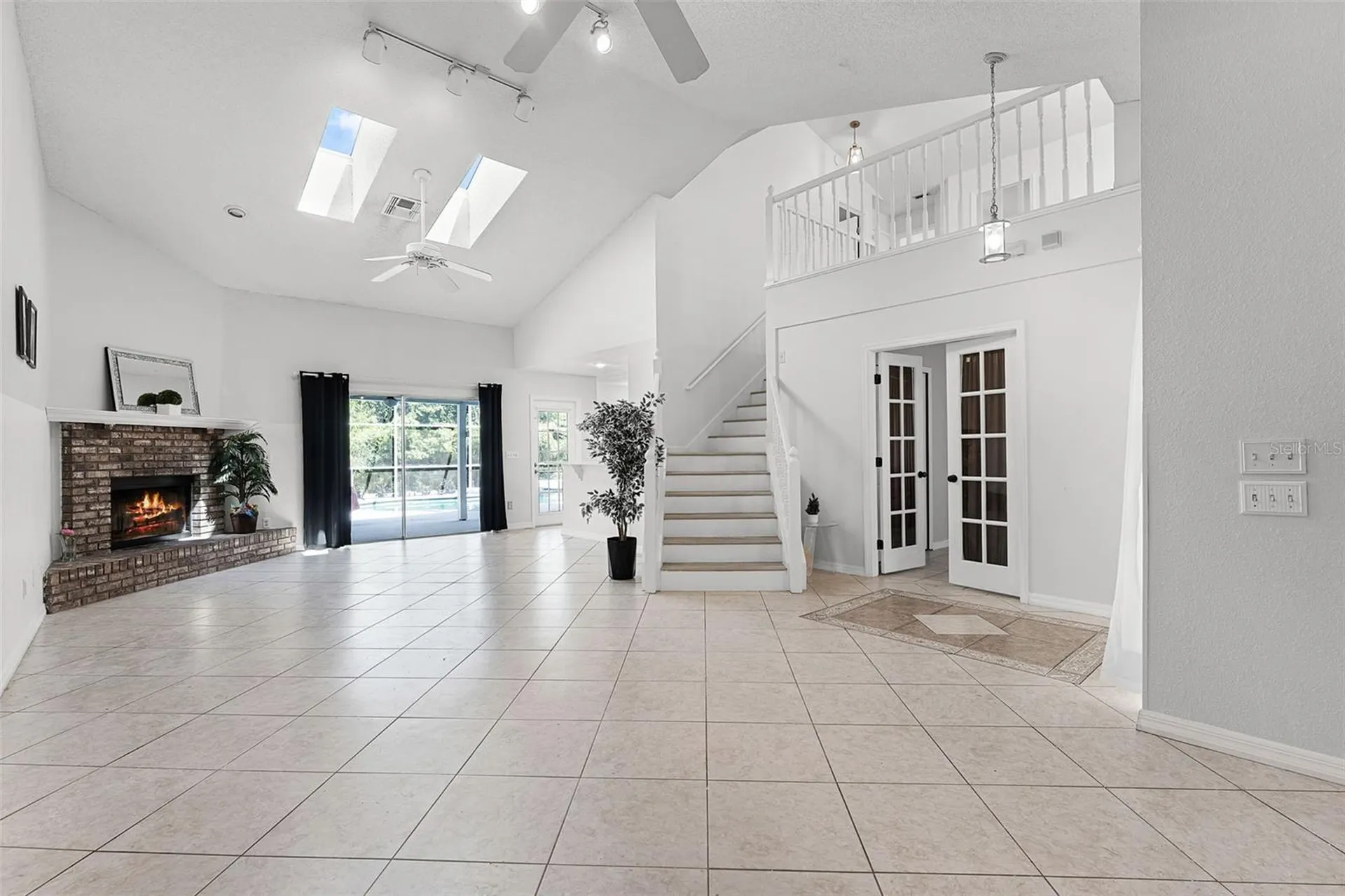 2503 Rolling Broak Drive Orlando FL 32837