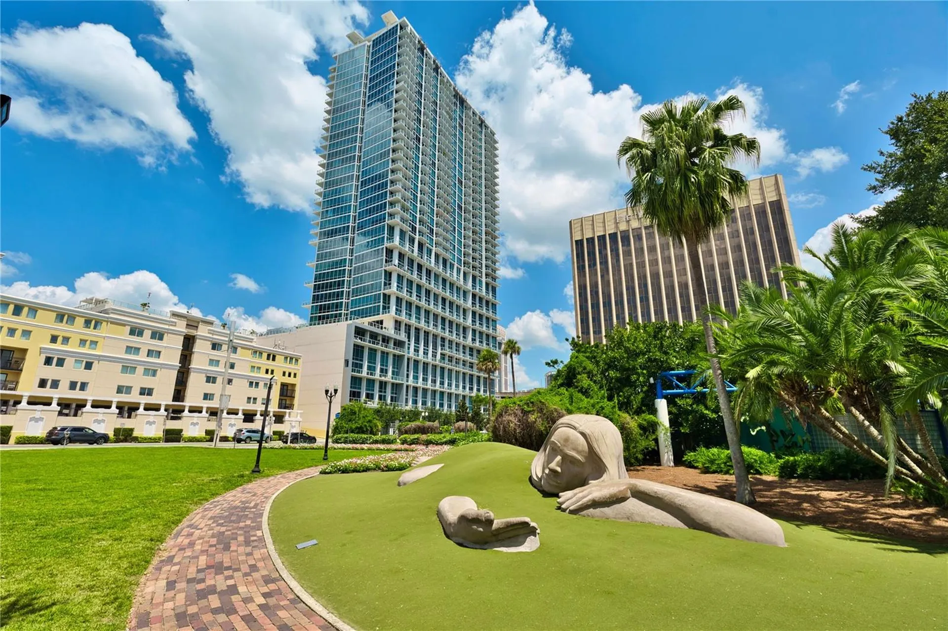 150 E Robinson Street Orlando FL 32801