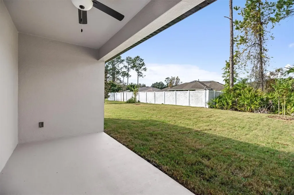 7 Burning View Lane Palm Coast FL 32137