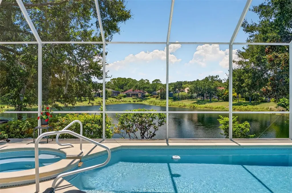 8 Hidden Lake Way Palm Coast FL 32137