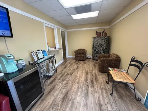 3226 W Kennedy Boulevard Tampa FL 33609