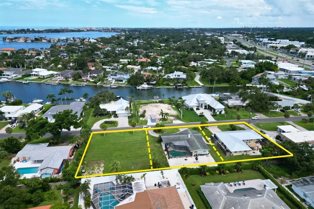 1848 Southpointe Drive Sarasota FL 34231