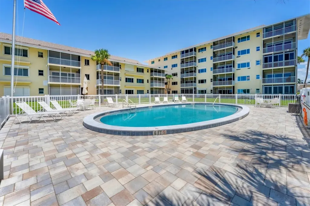 1200 Tarpon Center Drive Venice FL 34285