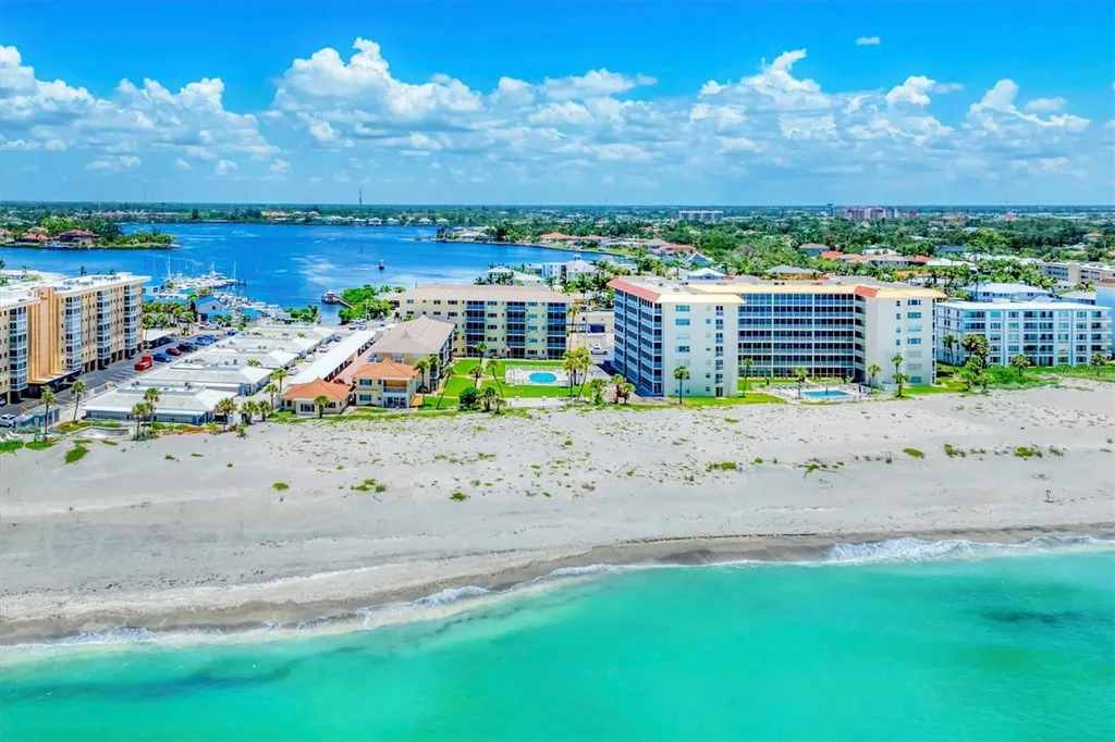 1200 Tarpon Center Drive Venice FL 34285