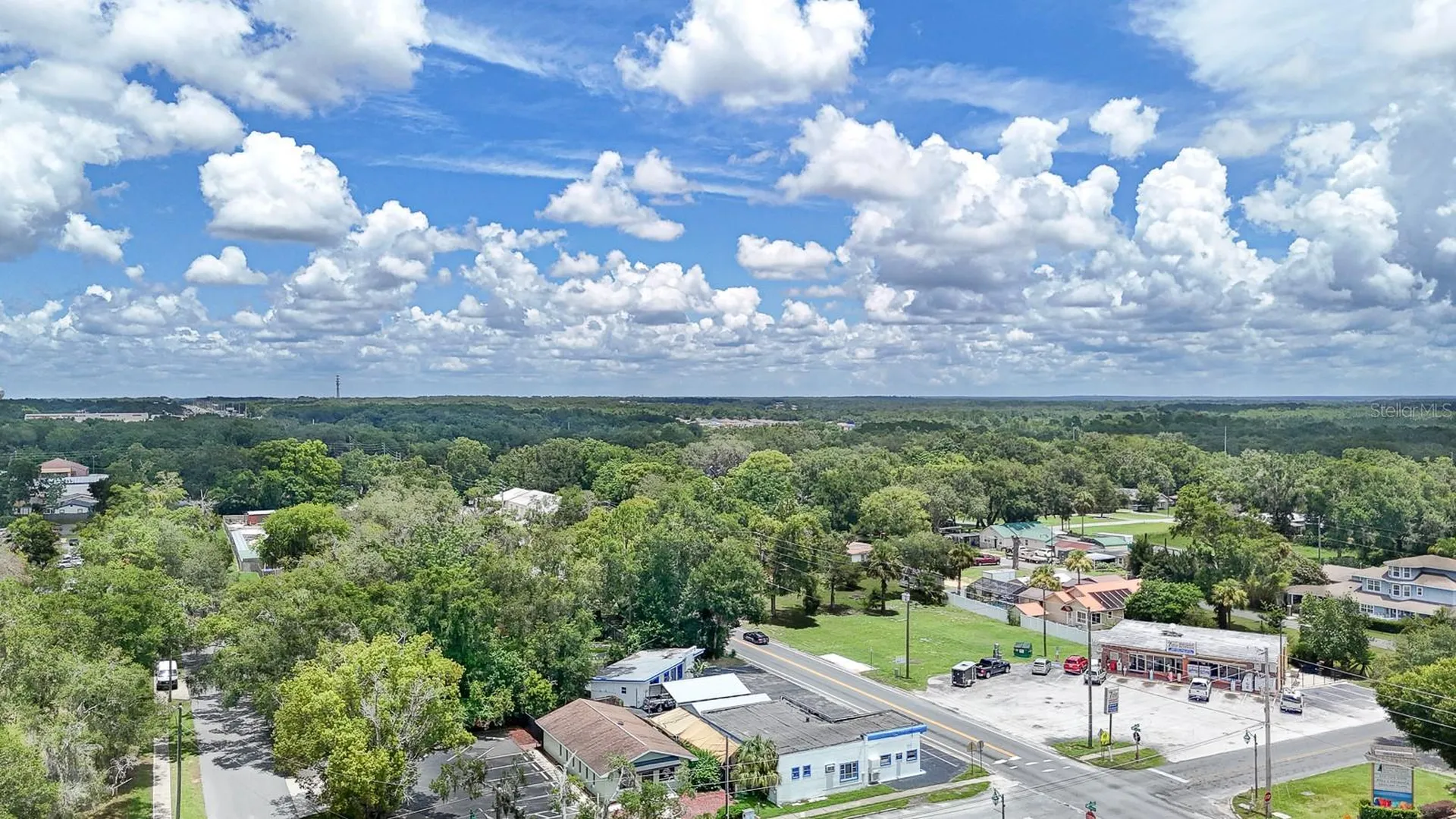 107 S Iona Drive Fruitland Park FL 34731