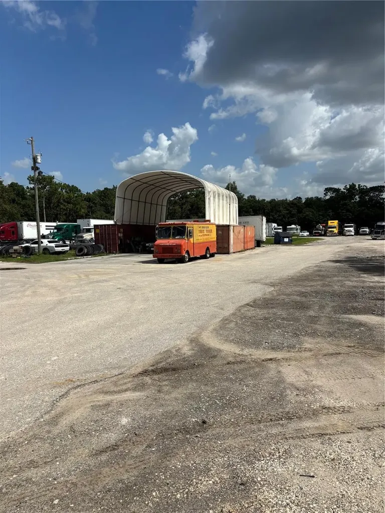 14516 County Line Road Spring Hill FL 34610