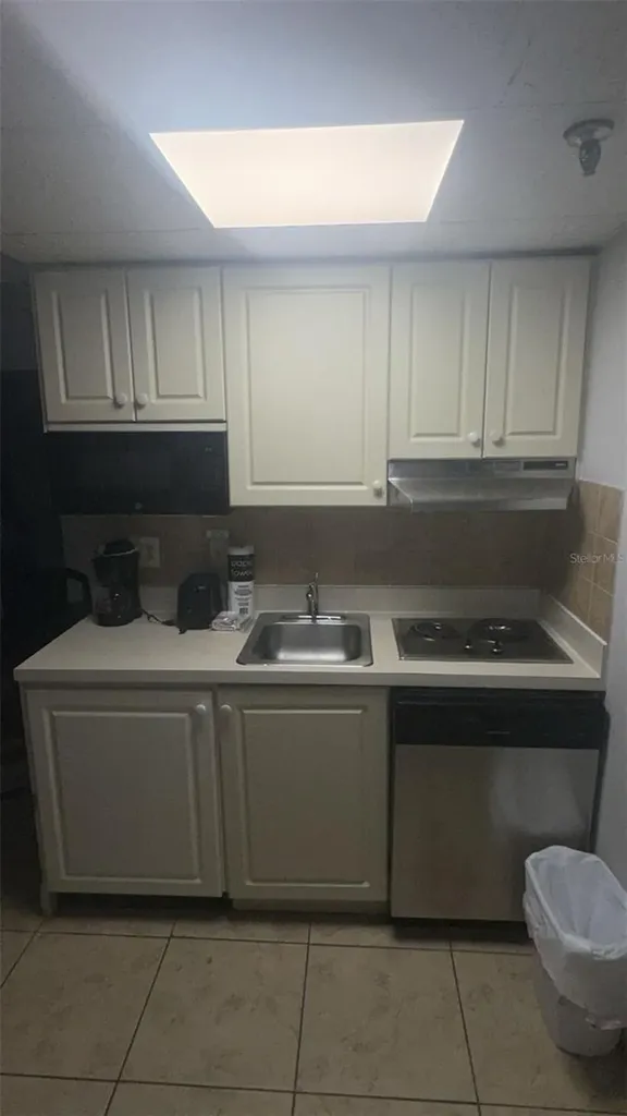 6165 Carrier Drive Drive Orlando FL 32819