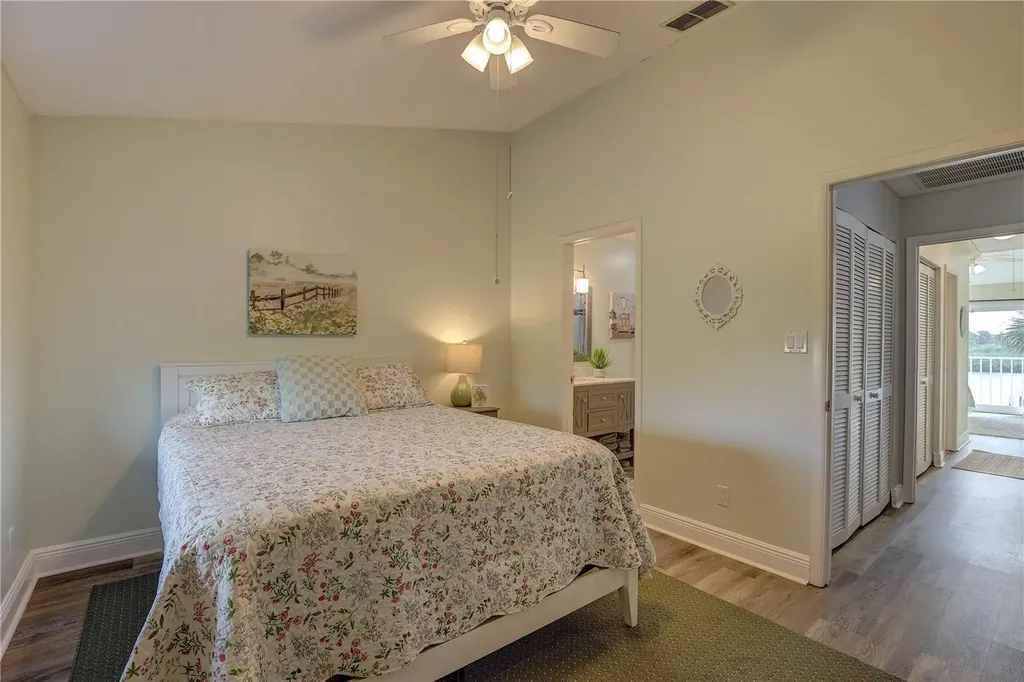 19201 Vista Lane Indian Shores FL 33785