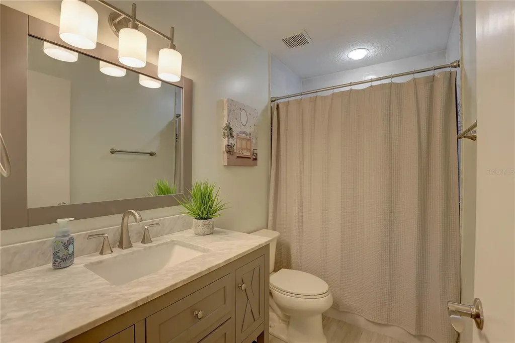 19201 Vista Lane Indian Shores FL 33785