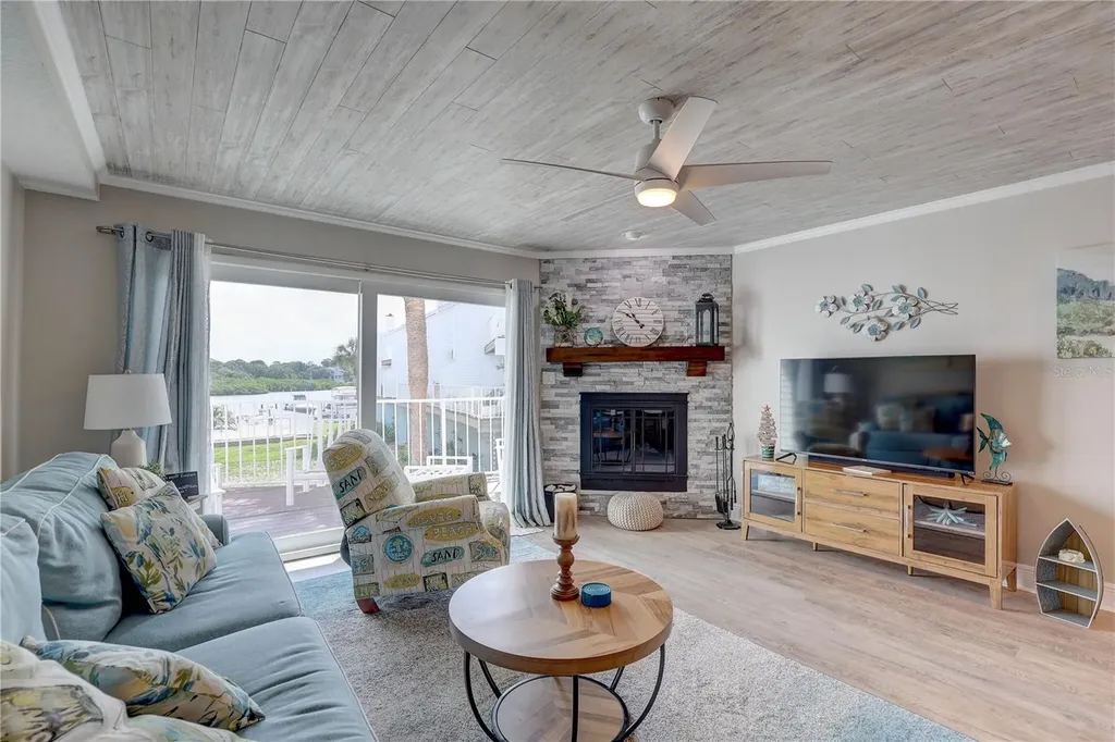 19201 Vista Lane Indian Shores FL 33785