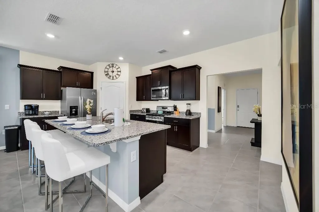 7656 Oakmoss Loop Davenport FL 33837