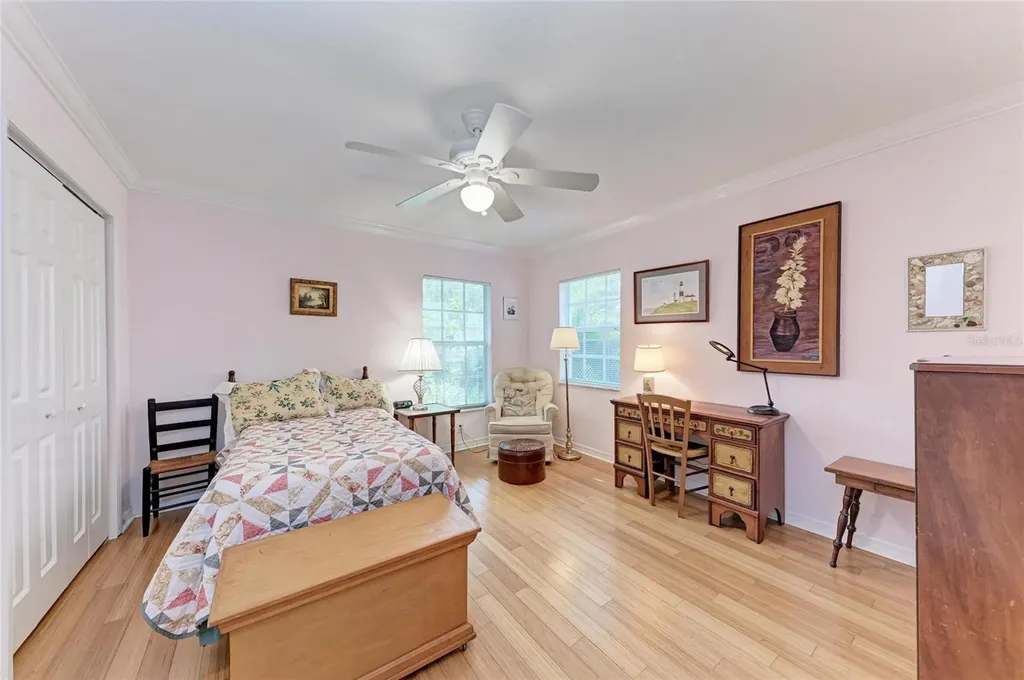 514 Howard Court Sarasota FL 34236