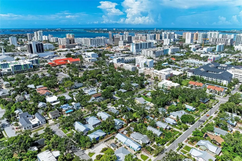 514 Howard Court Sarasota FL 34236