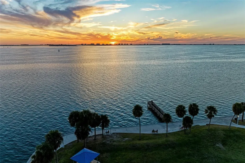 514 Howard Court Sarasota FL 34236