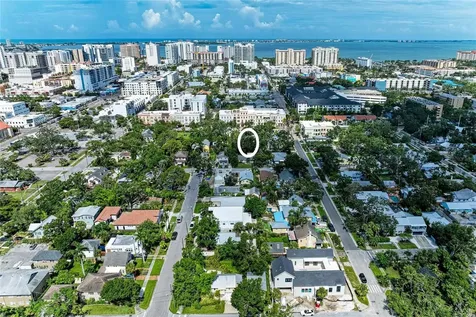 514 Howard Court Sarasota FL 34236