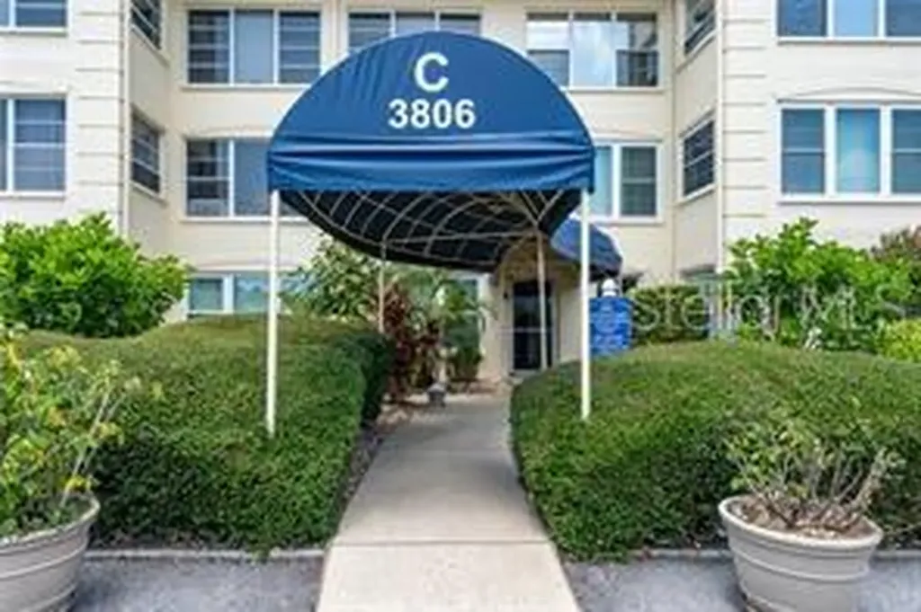 3806 Gulf Of Mexico Drive Longboat Key FL 34228