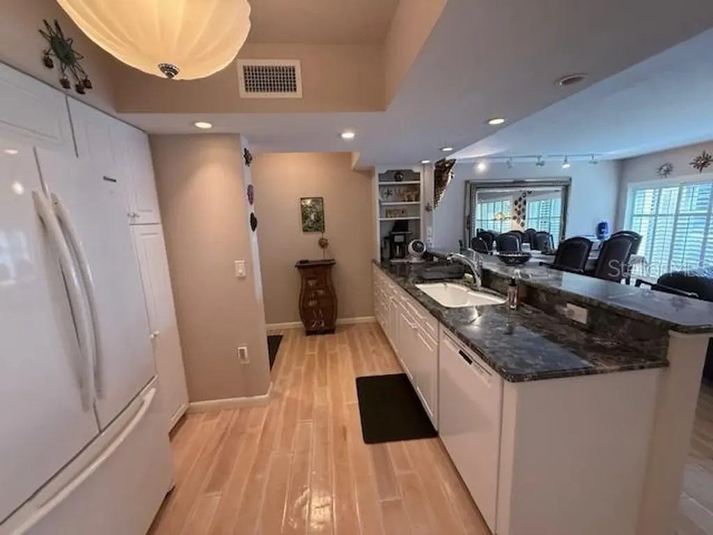 3806 Gulf Of Mexico Drive Longboat Key FL 34228