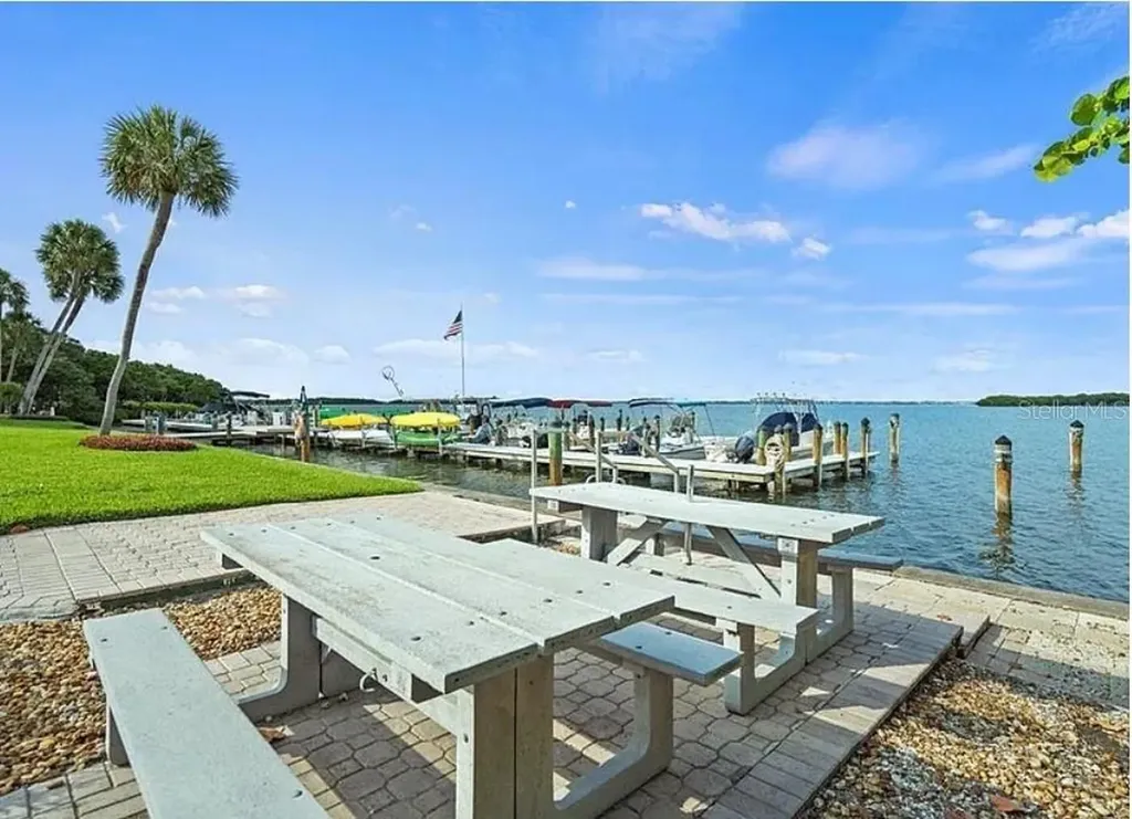 3806 Gulf Of Mexico Drive Longboat Key FL 34228