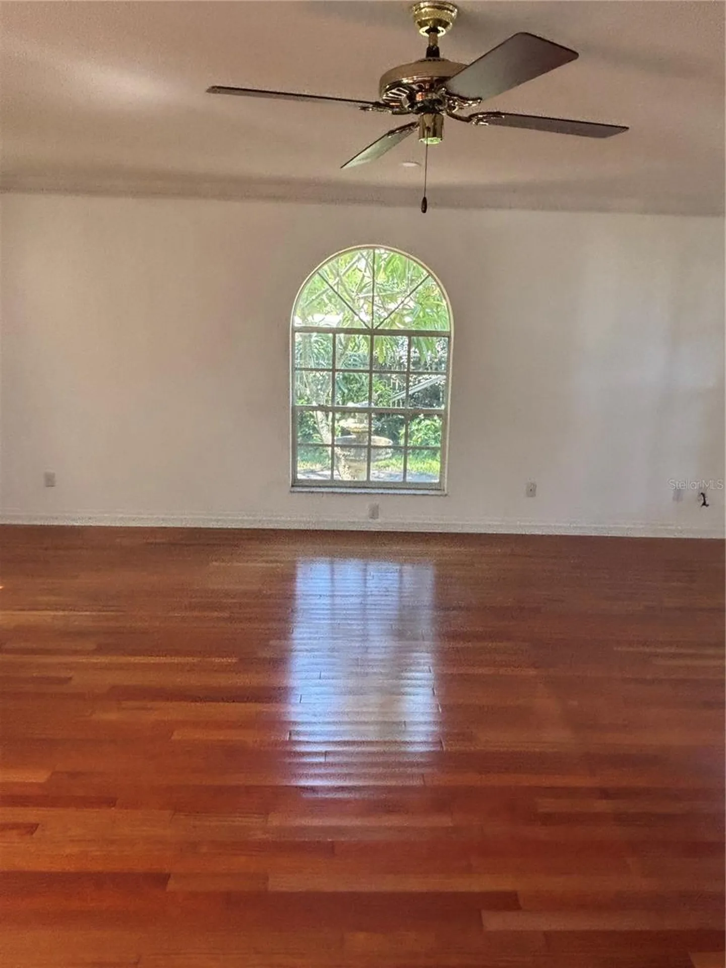 4964 44th Avenue N St Petersburg FL 33709