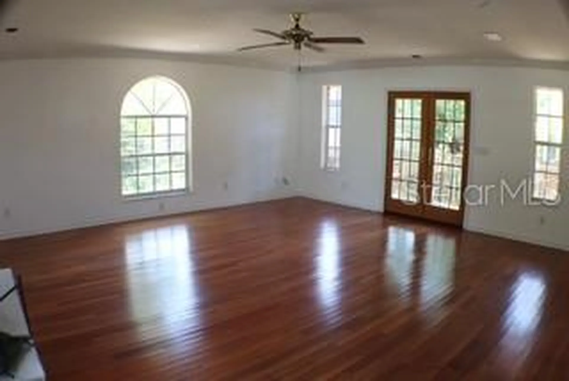 4964 44th Avenue N St Petersburg FL 33709