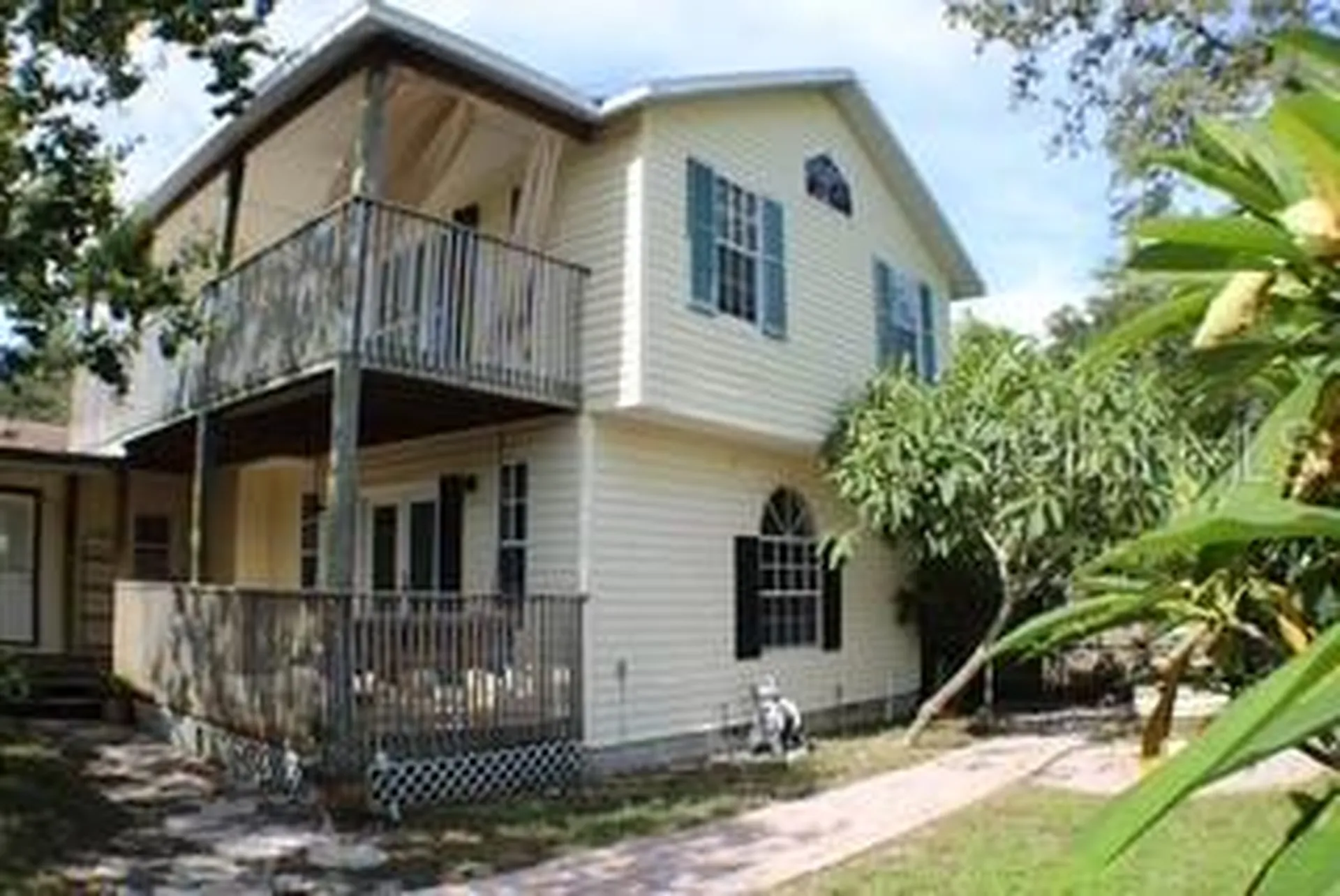 4964 44th Avenue N St Petersburg FL 33709