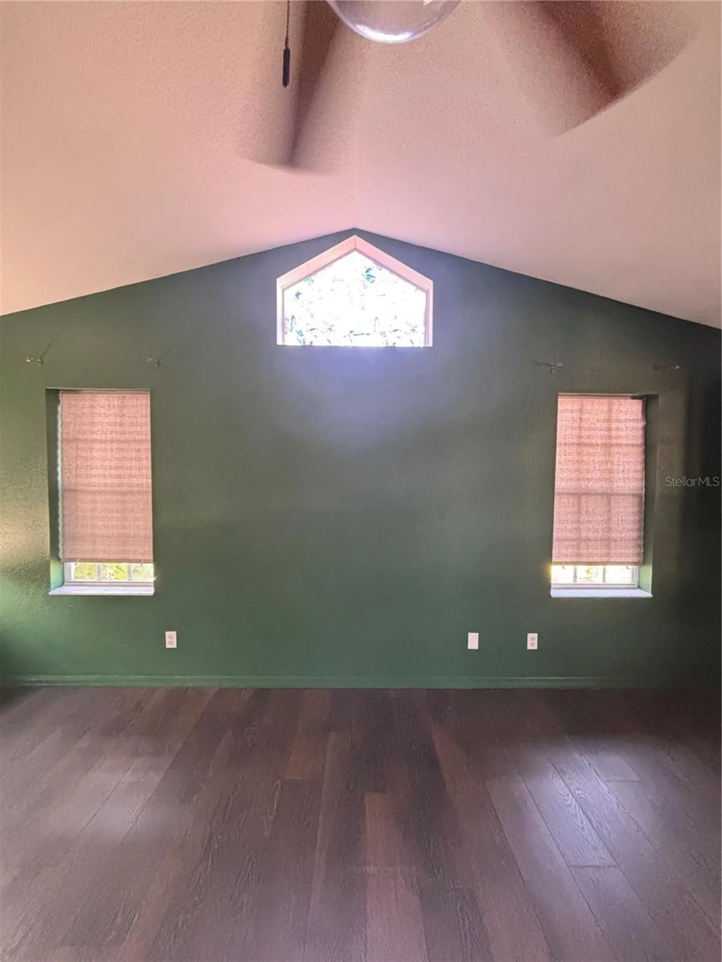 4964 44th Avenue N St Petersburg FL 33709